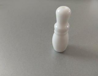 White Plastic Acorn - Large - Pack of 1,000 - www.mydecorstore.co.uk